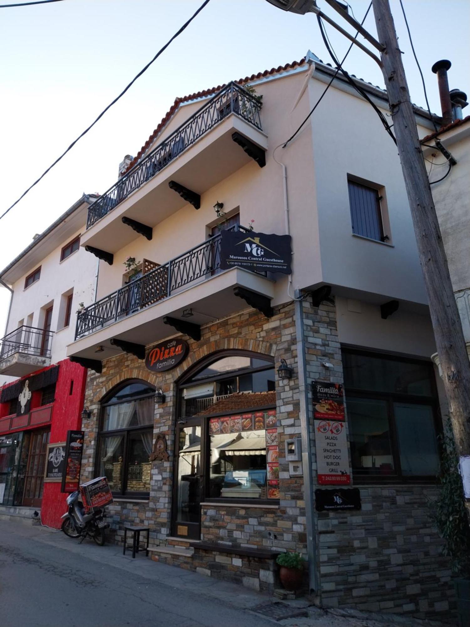 Marousos Central Guesthouse Portaria  Bagian luar foto