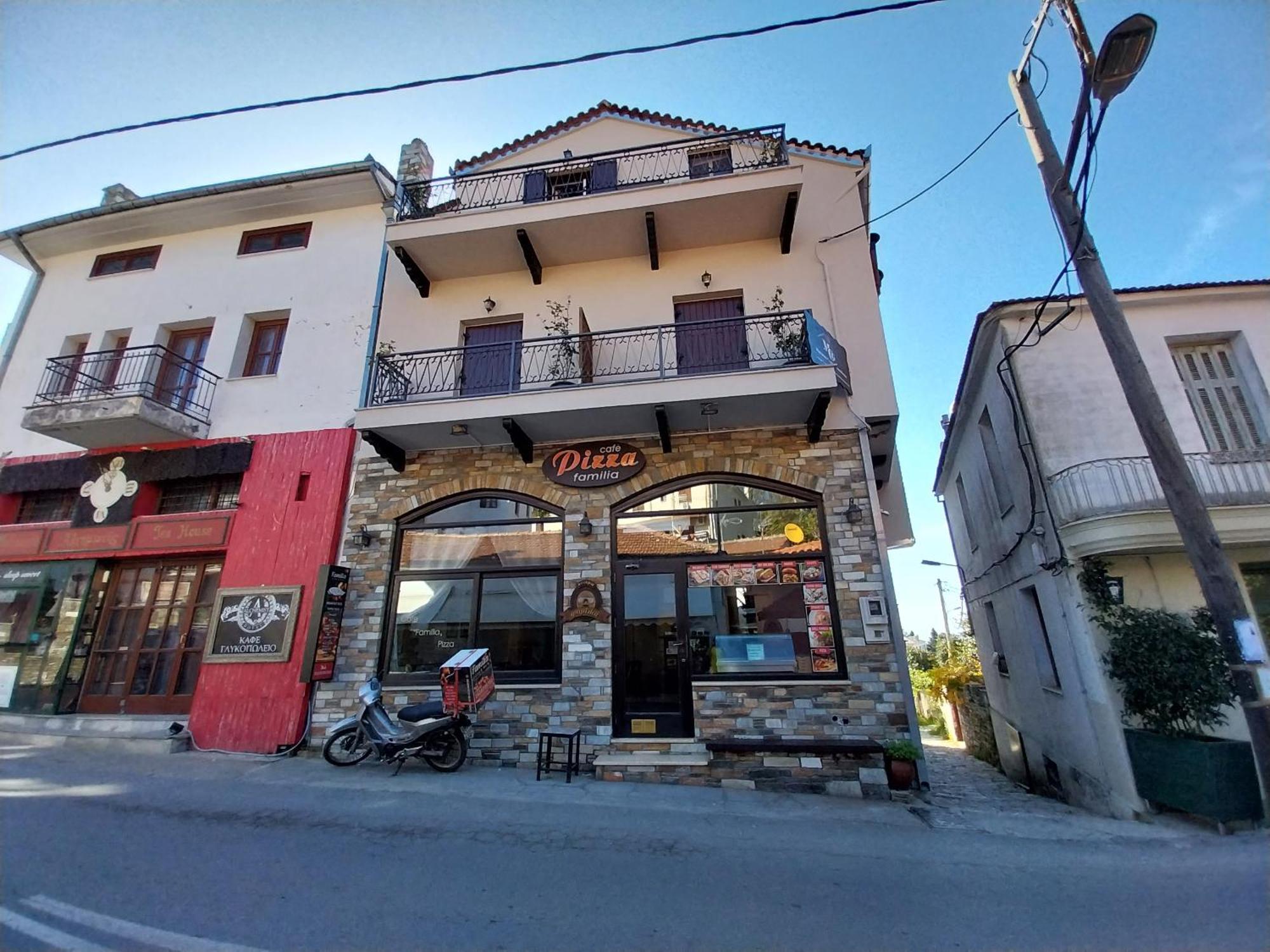 Marousos Central Guesthouse Portaria  Bagian luar foto