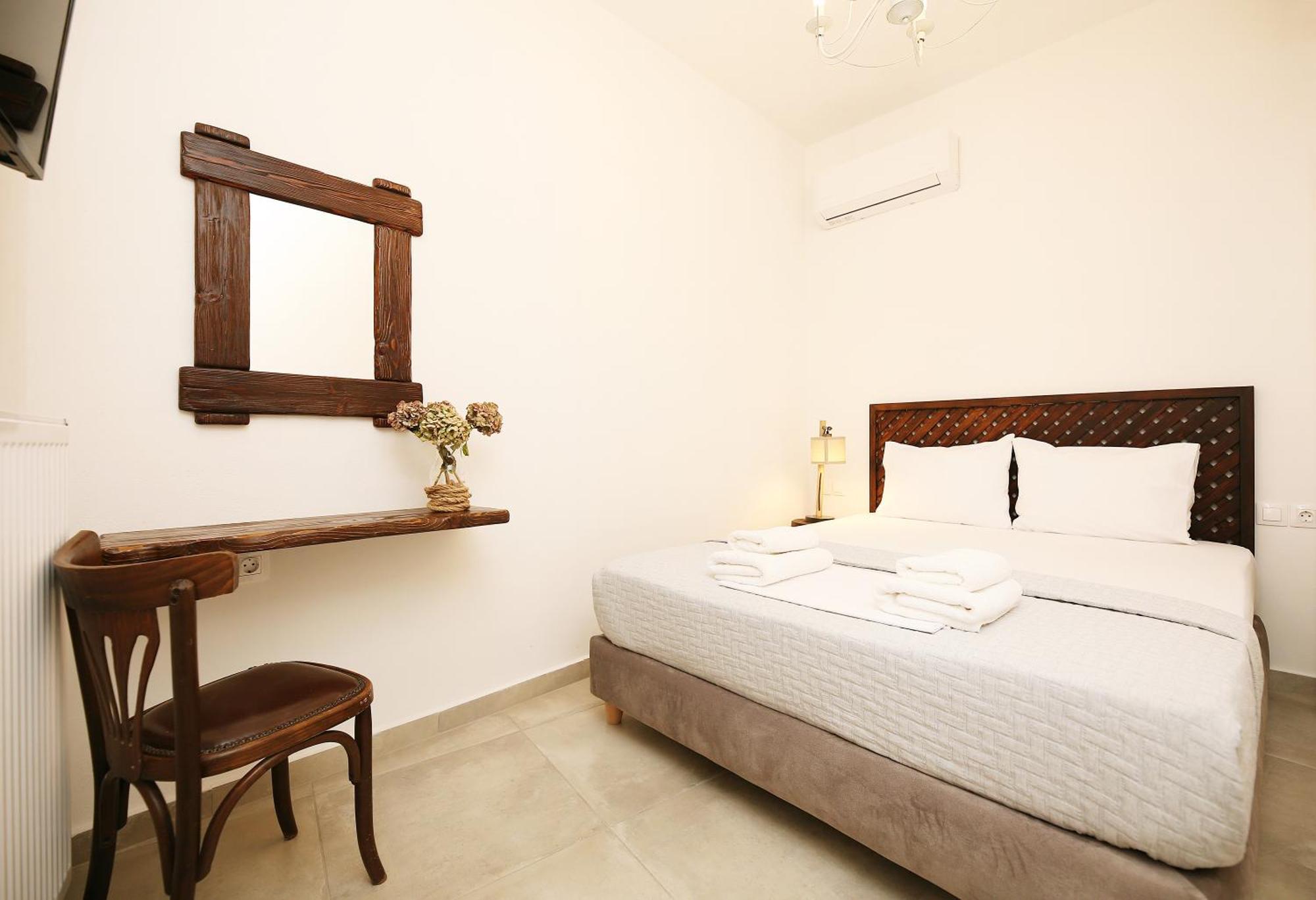 Marousos Central Guesthouse Portaria  Bagian luar foto