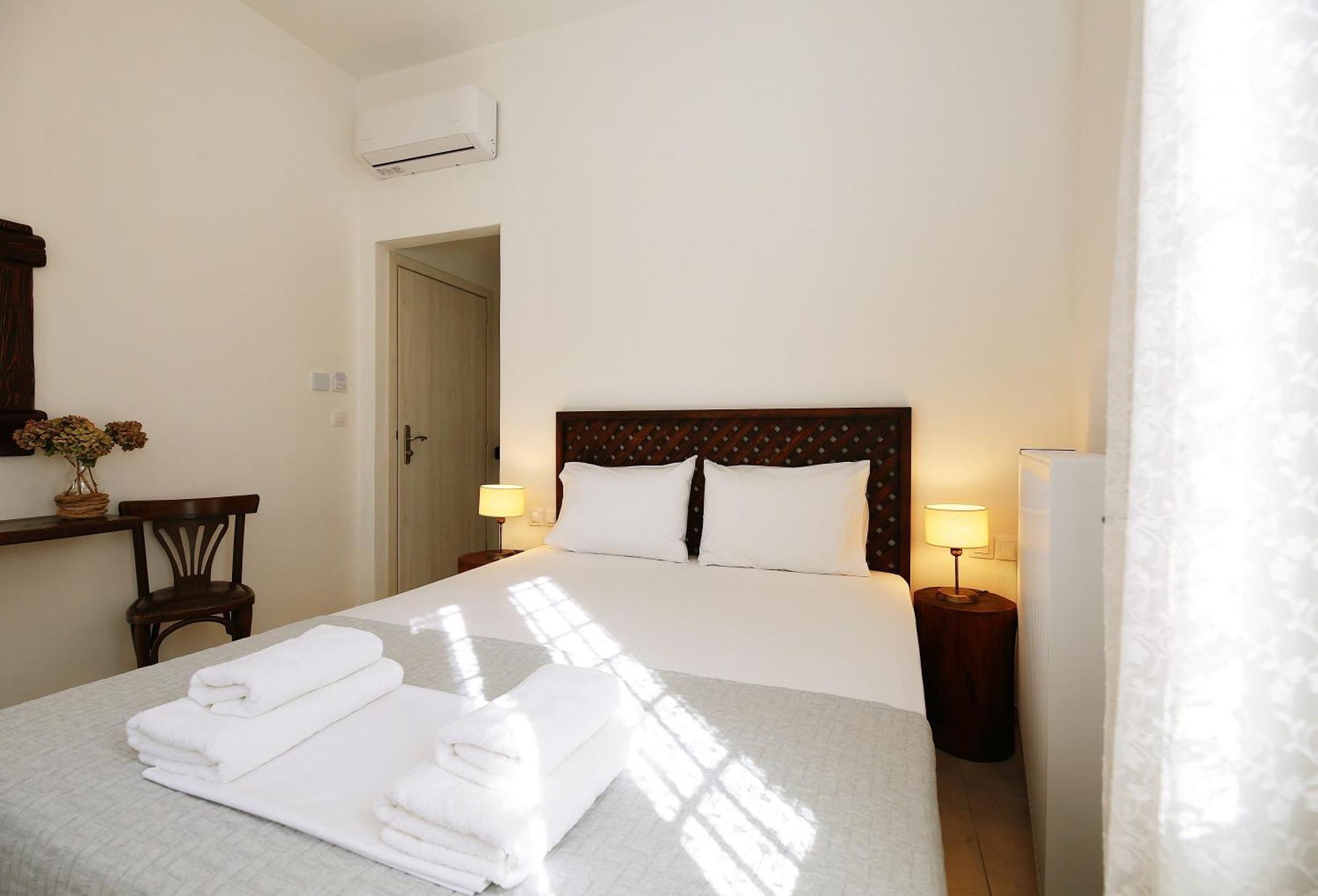 Marousos Central Guesthouse Portaria  Bagian luar foto